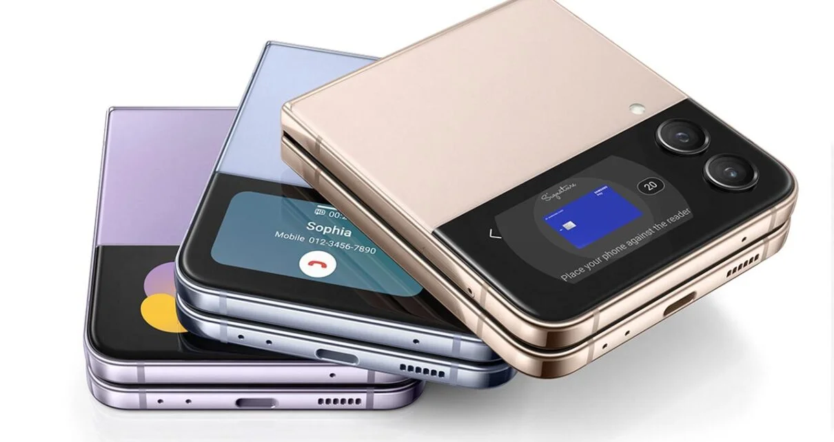 Samsung Galaxy Z Flip4 Samsung Galaxy Z Flip4